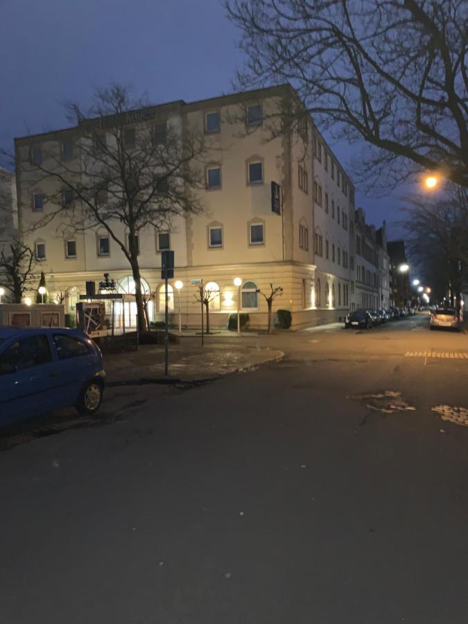 Sudstadt-fewo Mit Grossem Balkon Nahe Und - Uber Den Dachern Von Whv Apartment