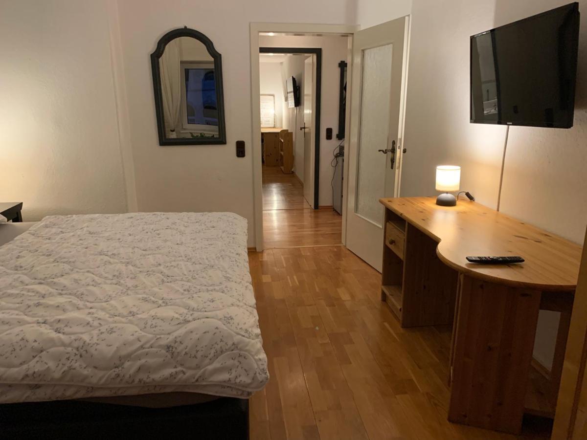 Apartment Sudstadt-fewo Mit Grossem Balkon Nahe Und - Uber Den Dachern Von Whv Wilhelmshaven